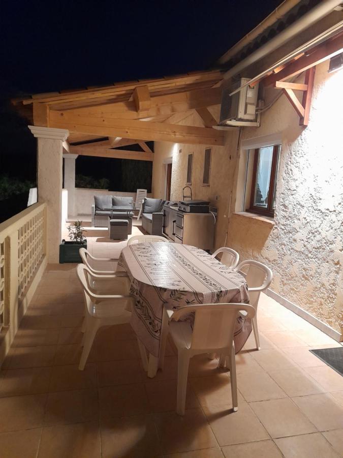 Le mas familial Carcès Extérieur photo